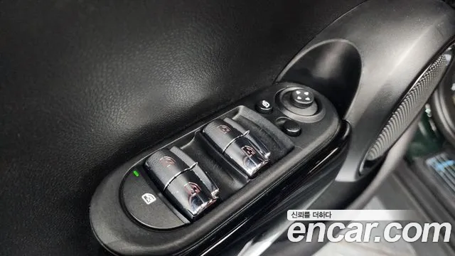 Mini Cooper Cooper 5 дверей Resolute Edition — Фото автомобиля 30