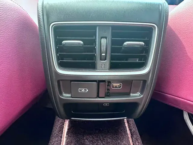 Honda Accord — Фото автомобиля 12