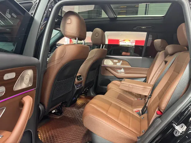 Mercedes-Benz Mercedes-Benz GLS — Фото автомобиля 20