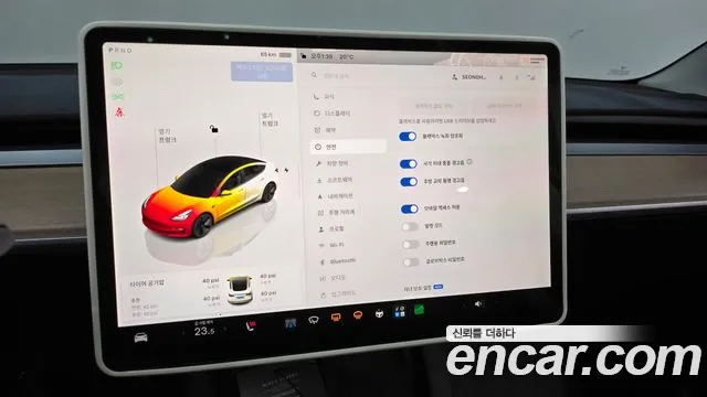 Tesla Model 3 — Фото автомобиля 30