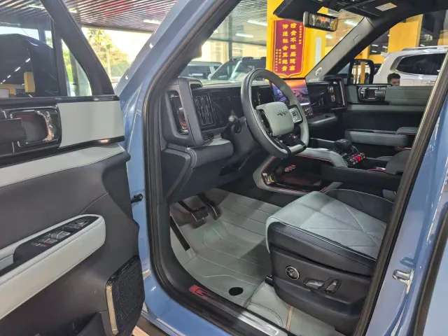 BYD FangChengBao Leopard 5 — Фото автомобиля 4