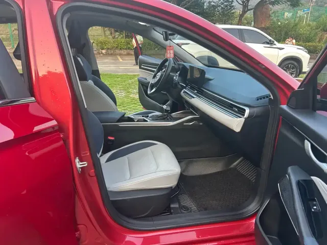Geely Emgrand — Фото автомобиля 9