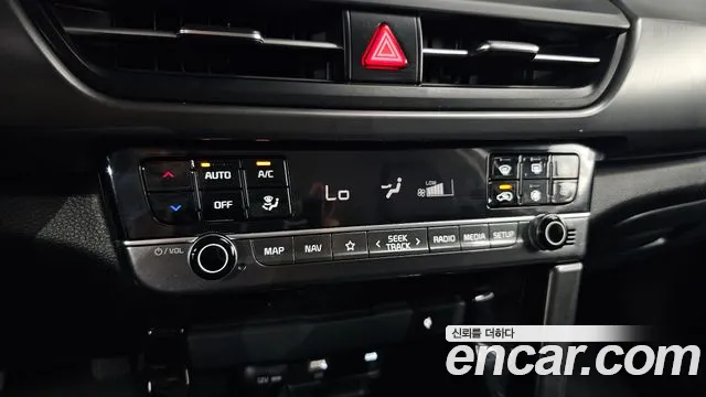 Kia Seltos New — Фото автомобиля 19