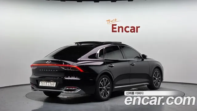 Hyundai Grandeur Новый Grandeur IG — Фото автомобиля 2