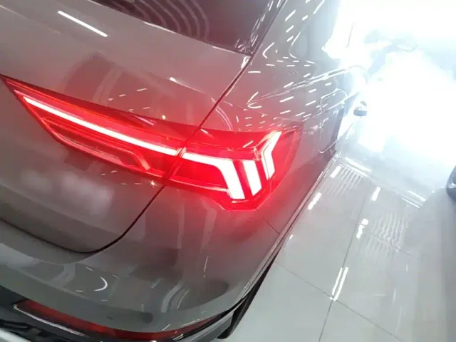 Audi Q3 — Фото автомобиля 7