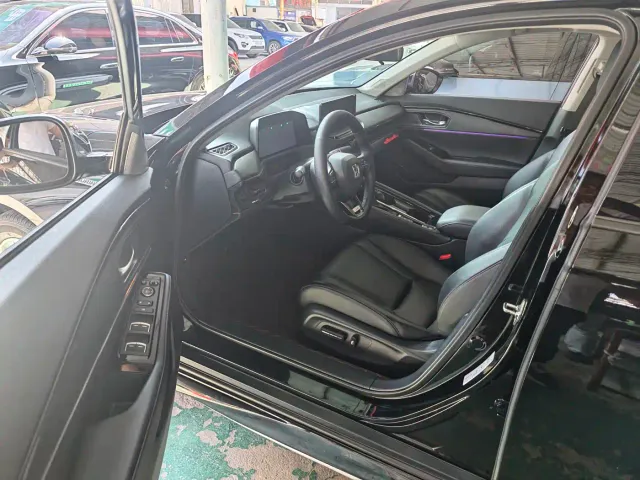 Honda Accord — Фото автомобиля 2