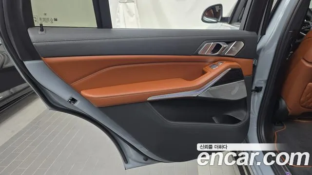 BMW X7 xDrive 40d M Sport 7 мест — Фото автомобиля 19