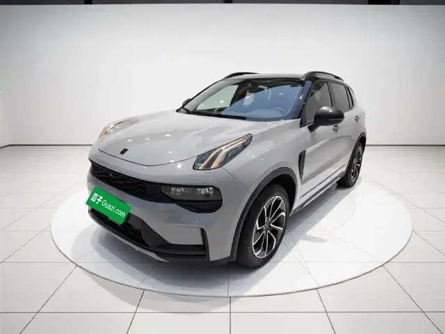 Фотография автомобиля — Lynk & Co 01