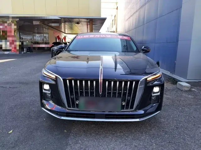 Hongqi H5 PHEV — Фото автомобиля 2