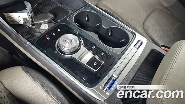 Kia Carnival — Фото автомобиля 12