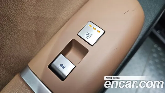 Hyundai Grandeur GN7 — Фото автомобиля 30