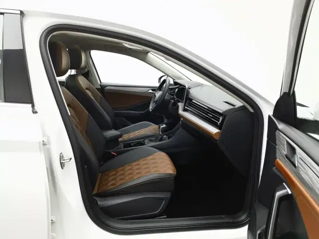 Volkswagen Sagitar — Фото автомобиля 23