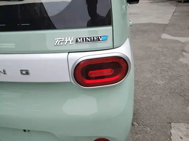 Wuling Hongguang Mini EV — Фото автомобиля 7