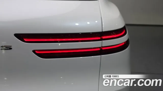 Genesis GV70 — Фото автомобиля 8