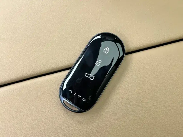 Aito M7 — Фото автомобиля 21