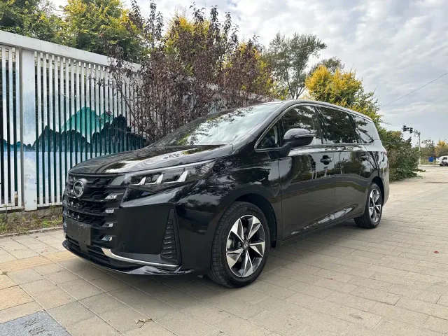 Фотография автомобиля — GAC Trumpchi M6