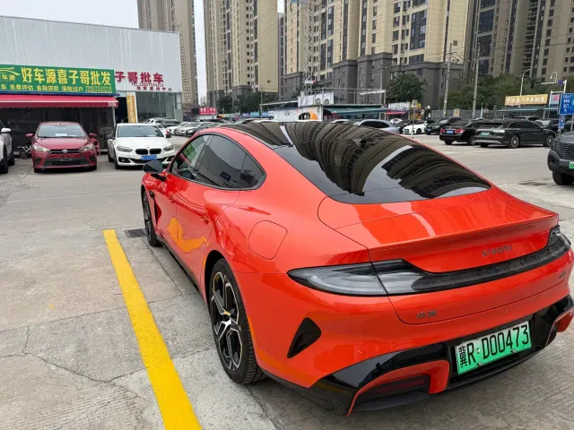 Xiaomi SU7 — Фото автомобиля 7