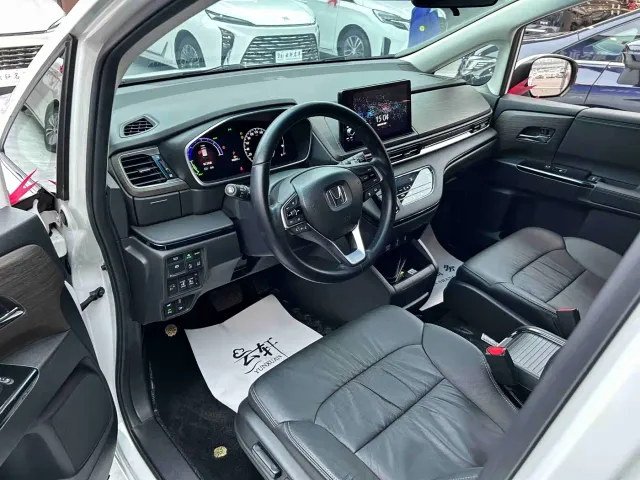 Honda Odyssey — Фото автомобиля 6