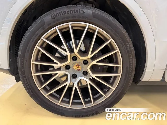 Porsche Cayenne PO536 — Фото автомобиля 8