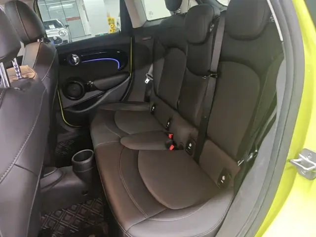 MINI Hatch — Фото автомобиля 16