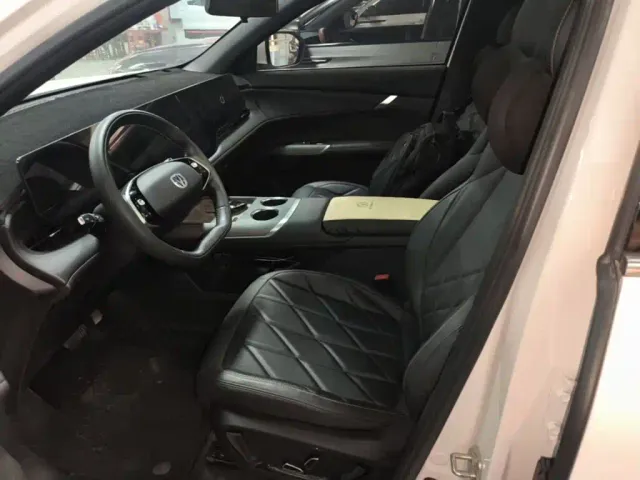 Changan CS75 Plus — Фото автомобиля 14
