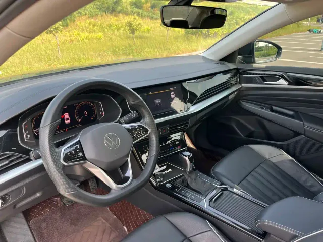 Volkswagen Passat — Фото автомобиля 4