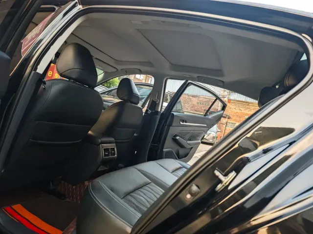 Nissan Teana — Фото автомобиля 12