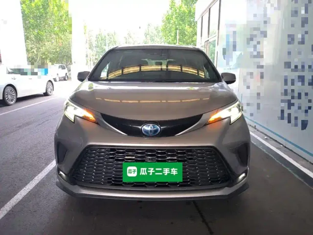Toyota Granvia — Фото автомобиля 2