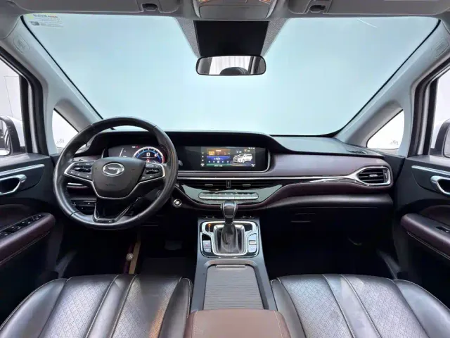 GAC Trumpchi M6 — Фото автомобиля 17
