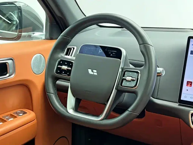 Li Auto L7 — Фото автомобиля 19