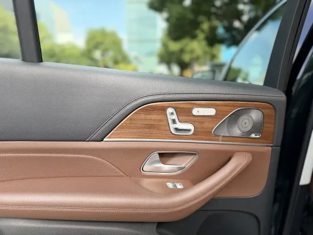 Mercedes-Benz GLS-Class — Фото автомобиля 10