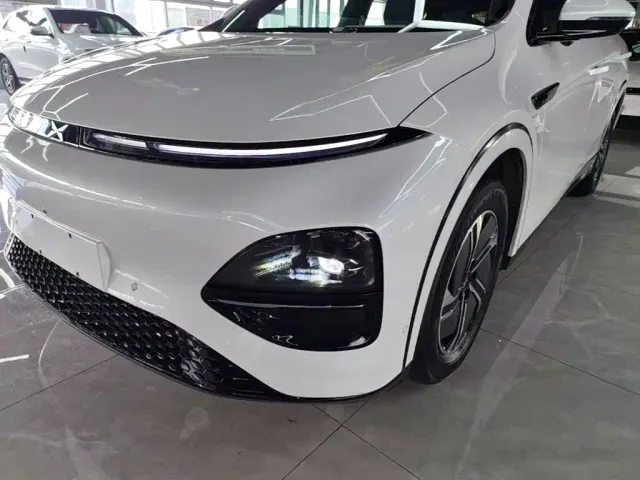 Xpeng G6 — Фото автомобиля 23