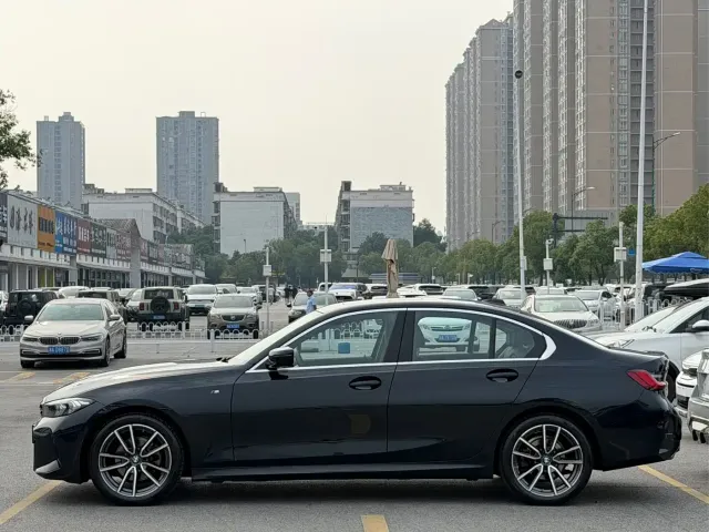 BMW 3 Series — Фото автомобиля 4