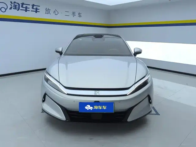 BYD Han L — Фото автомобиля 2