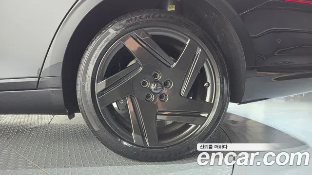 Genesis G90 Бензин 3.5 турбо AWD — Фото автомобиля 14