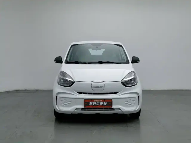 Roewe Clever — Фото автомобиля 3