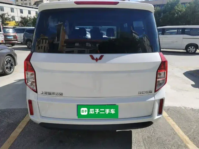 Wuling Zhengcheng — Фото автомобиля 5
