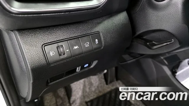 Hyundai Santafe Новый Santa Fe Бензин 2.5T 2WD — Фото автомобиля 15