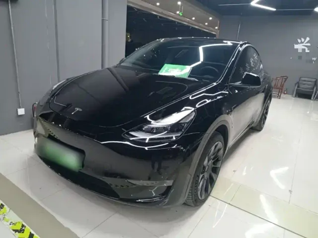 Фотография автомобиля — Tesla Model Y