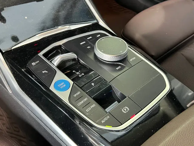 BMW i3 — Фото автомобиля 14