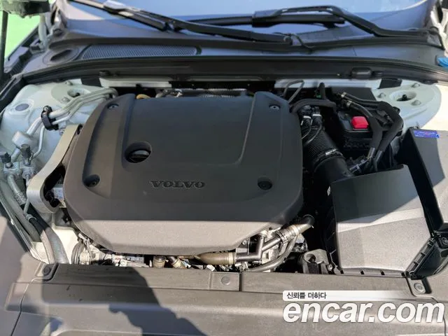 Volvo S90 — Фото автомобиля 6