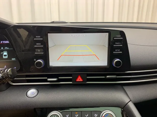 Hyundai Elantra — Фото автомобиля 14