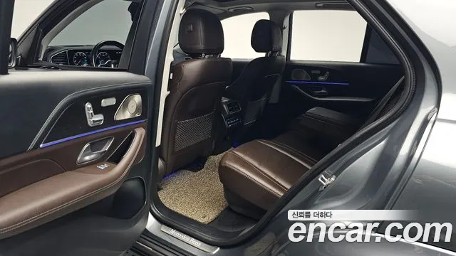 Mercedes-Benz GLE-Class — Фото автомобиля 20