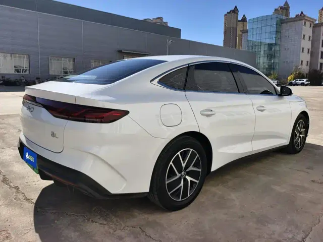 BYD Qin L — Фото автомобиля 3