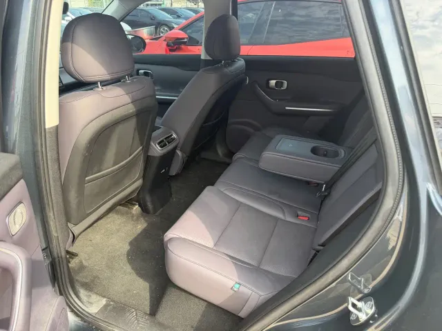 Leapmotor C10 — Фото автомобиля 7