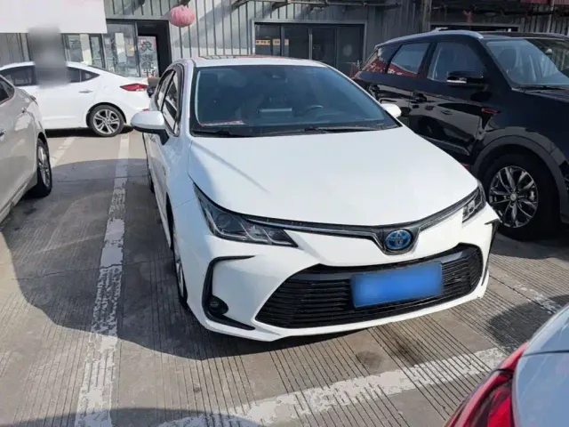 Toyota Corolla — Фото автомобиля 2