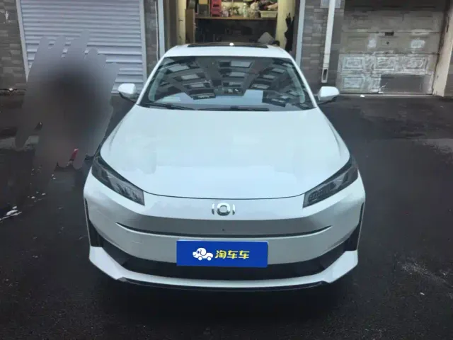 Changan Qiyuan A05 — Фото автомобиля 2