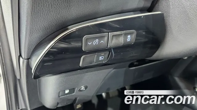 Toyota Prius — Фото автомобиля 19
