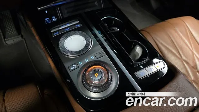 Genesis G80 Бензин 2.5 турбо AWD — Фото автомобиля 9