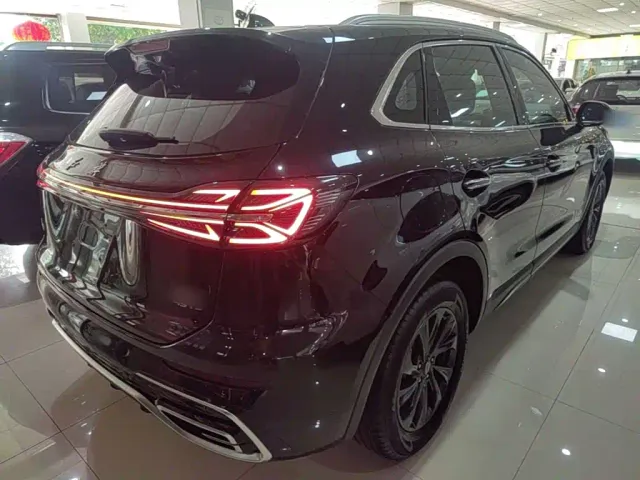 Hongqi HS5 — Фото автомобиля 6